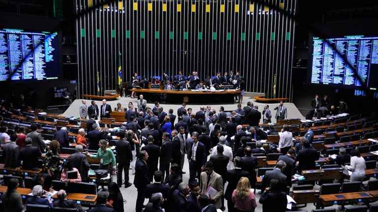 El Congreso de Brasil aprueba la intervención federal a la seguridad de Brasilia imagen-45