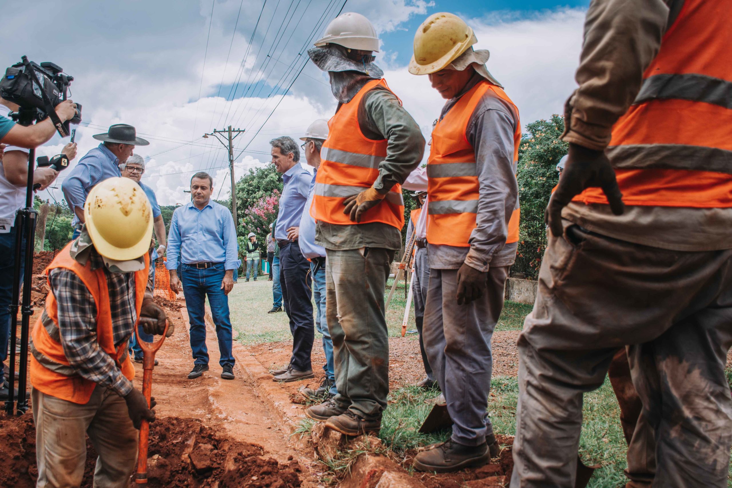 Herrera Ahuad y la Nación avanzaron en obras públicas de 75 municipios misioneros imagen-1