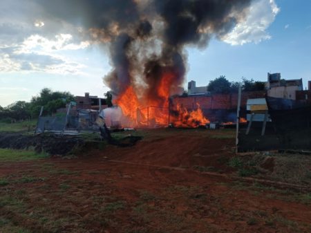 Se incendió una guardería en construcción en Apóstoles imagen-9