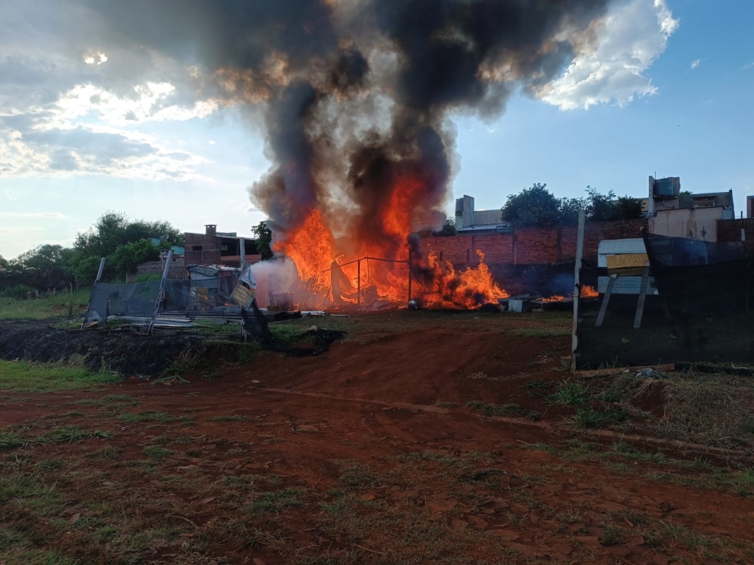 Se incendió una guardería en construcción en Apóstoles imagen-1