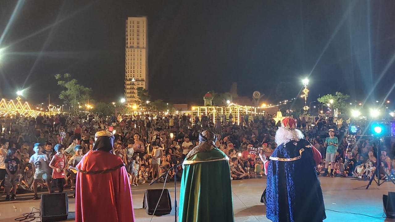 El Parque de las Fiestas brilló con la llegada de los Reyes Magos imagen-1