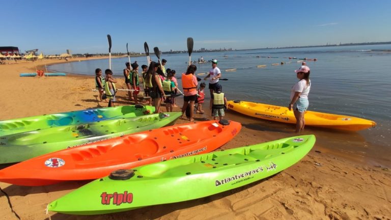 Siguen las propuestas deportivas en las playas de Posadas e invitan a la comunidad a participar de las actividades gratuitas  imagen-17