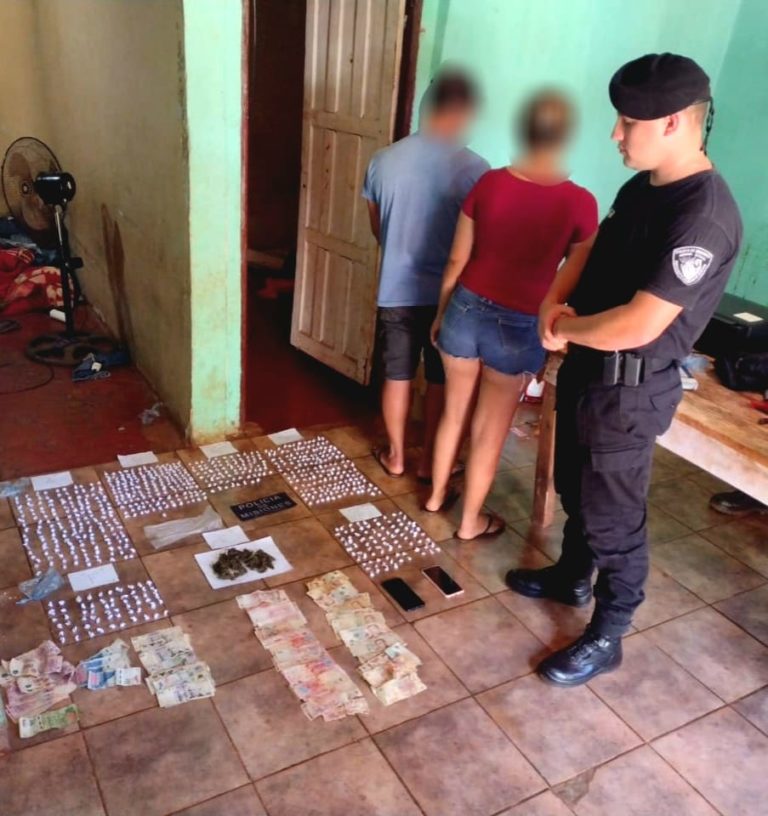 Detienen a una pareja en Eldorado con casi 800 dosis de cocaína y marihuana imagen-23