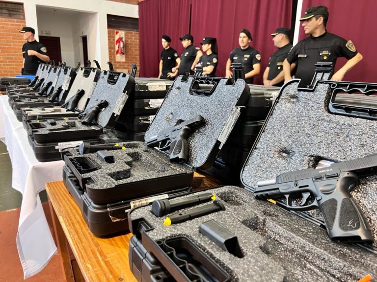 Inversión en equipamiento para la Policía de Misiones: proveen armamento a Unidades Regionales imagen-12