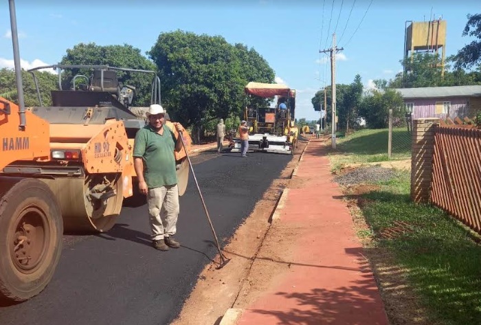 La DPV ejecuta obras de pavimento y demarcación en Colonia Alberdi imagen-1