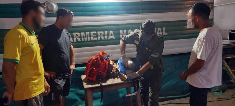 Viajaba hacia Córdoba con marihuana en su equipaje imagen-38