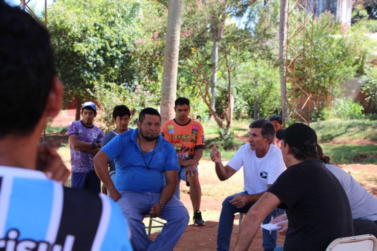 Refuerzan lazos para la producción de yerba en la zona de Perutí imagen-17