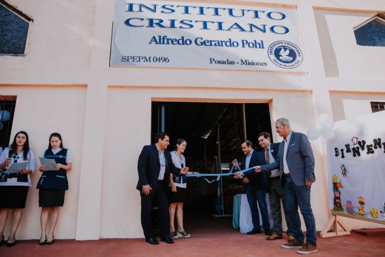 Celebran la apertura del nuevo colegio construido por una comunidad religiosa imagen-43