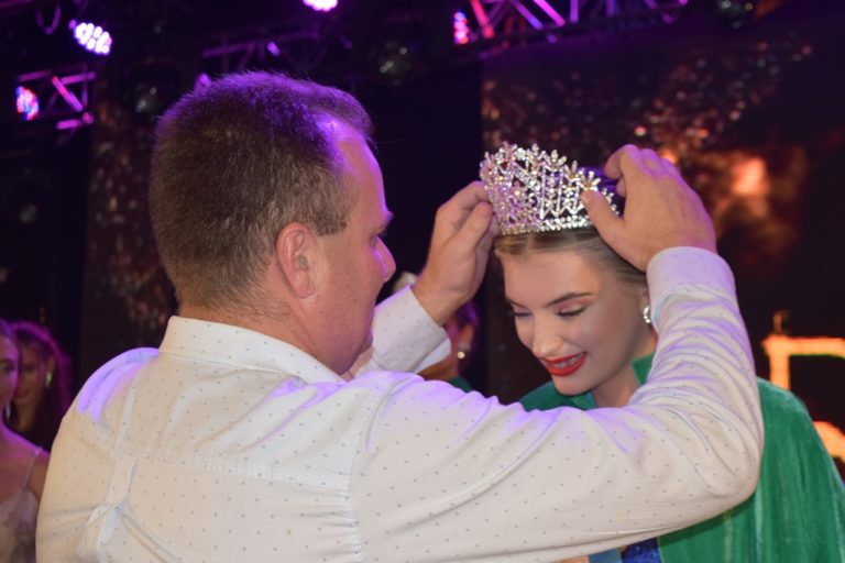 Campo Viera coronó a su Reina Nacional del Té, Giovanna Marilí Lewtak imagen-12