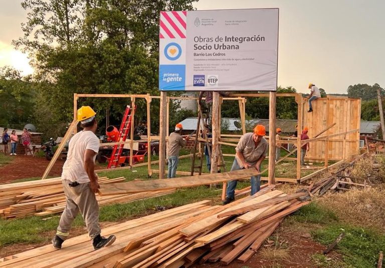 Jardín América: garantizan energía y agua para más de 200 familias imagen-30