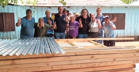 Bonpland: Trabajadoras del Movimiento Evita recibieron corte de casa y recuperarán carpintería destruida en un atentado imagen-10