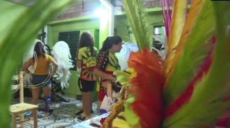 Carnavales de Posadas: Ritmo, brillo y fantasía con vestuarios que se reciclan imagen-10