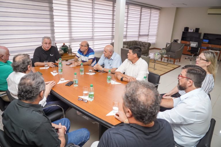 Passalacqua se reunió con referentes de la construcción para dialogar sobre la realidad del sector en Misiones imagen-41