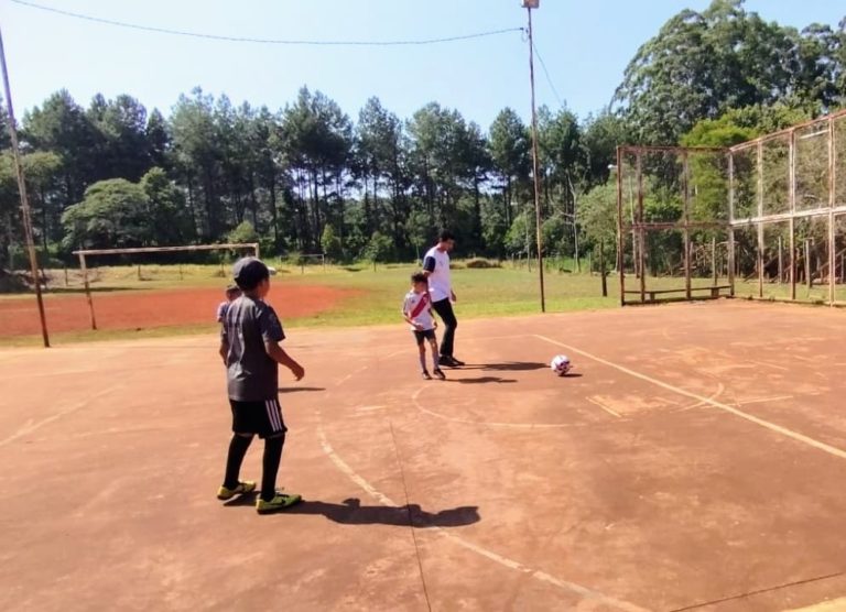 Montecarlo: Las escuelas de iniciación deportiva municipal llegan a las zonas de Colonia imagen-32