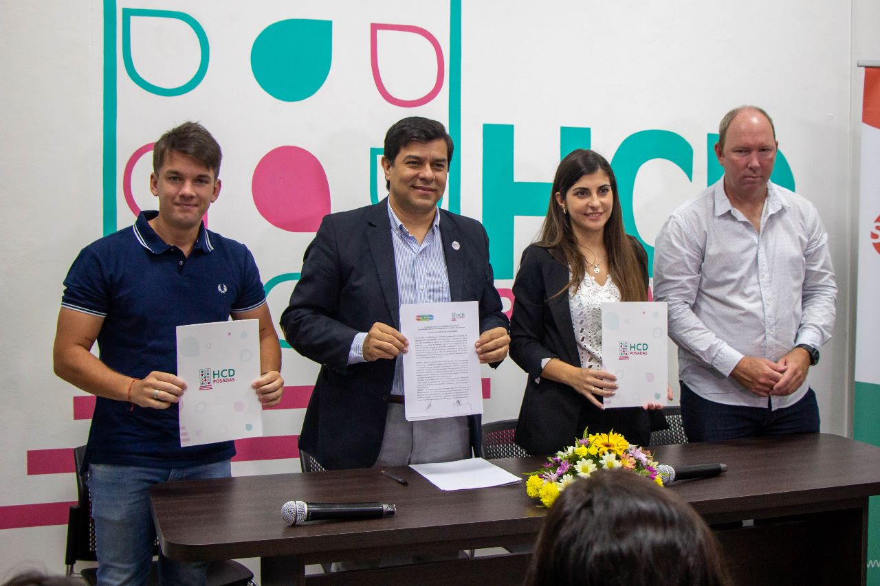 HCD posadeño y el Silicon Misiones firmaron convenio de colaboración "para potenciar actividades diversas" imagen-1