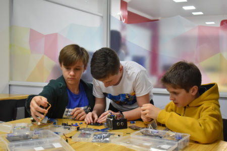 Educación del futuro: continúa abierta la preinscripción 2023 de la Escuela de Robótica y sus Espacios Maker imagen-8