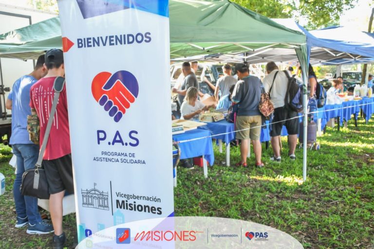 Con más y nuevos servicios se realizó el Micro P.A.S. y Mercadito Solidario en Garupá imagen-30