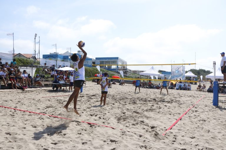 Voley de Playa: Ojeda y Lescano trajeron el oro de los JJ. Evita de Playa imagen-24