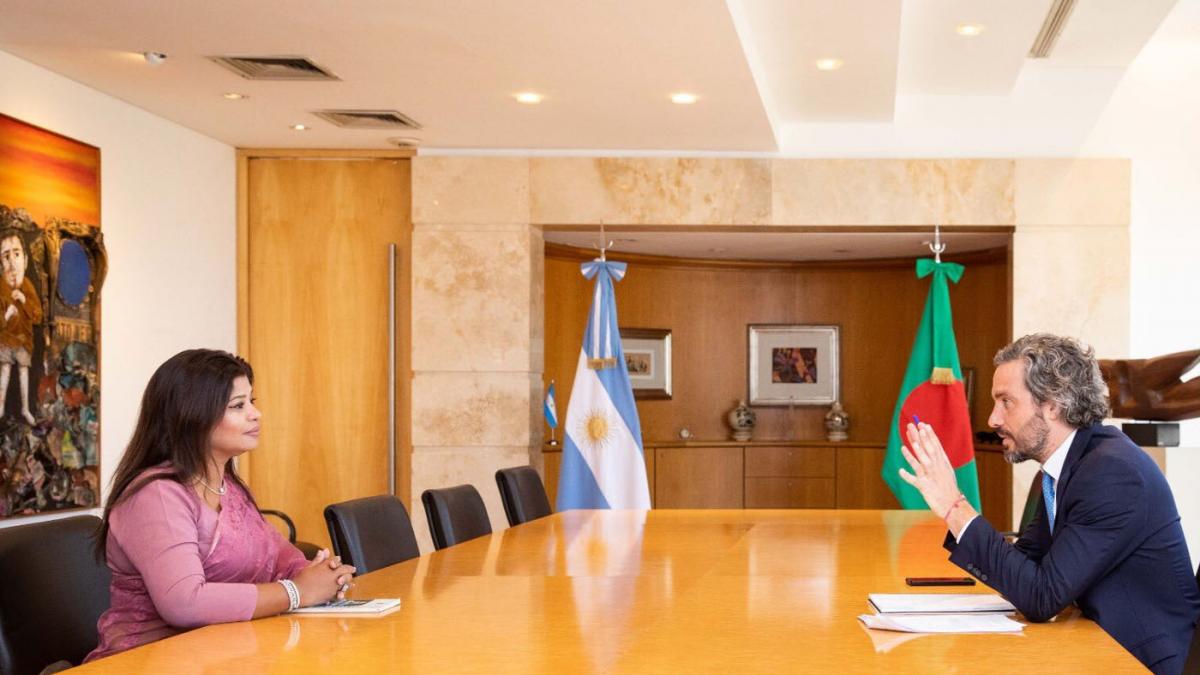 Con más de 300 reuniones comerciales concluyó la misión argentina en Bangladesh imagen-1