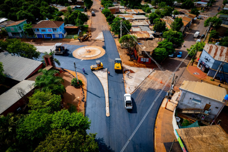 Pavimentan la rotonda de Iguazú, en el avance del Master Plan de la ciudad de las Cataratas imagen-7