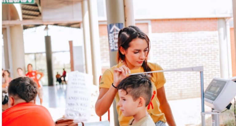 Más de 400 atenciones de salud en el Mercado Concentrador de Eldorado imagen-23