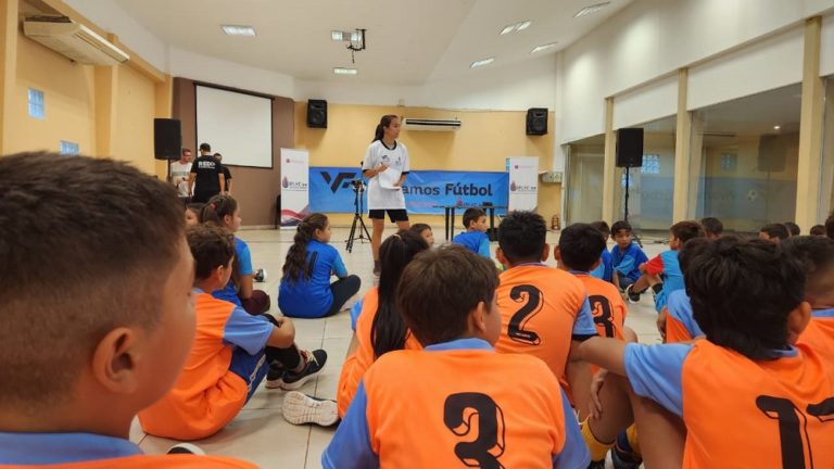 Más de un centenar de niños disfrutarán “Vivamos fútbol” este año imagen-19