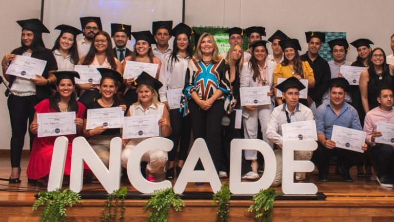 Incade: celebran a egresados y señalan que el emprendedorismo es la filosofía educativa imagen-4