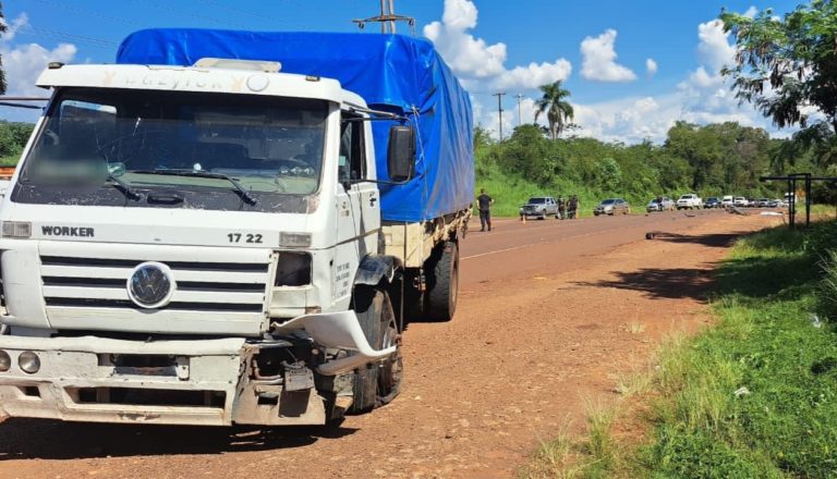 Una motociclista falleció tras chocar contra un camión en Wanda imagen-17