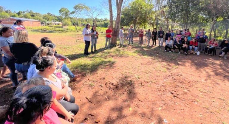 Más de 100 familias censadas por el Renabap en el Lote 77 de Roca piden agua potable y tendido eléctrico "seguro" imagen-27