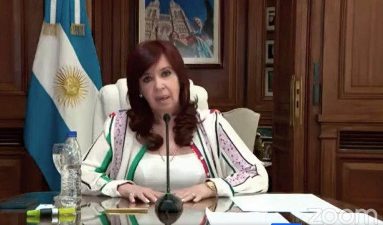 Cristina Kirchner pidió su absolución en la causa Vialidad imagen-14