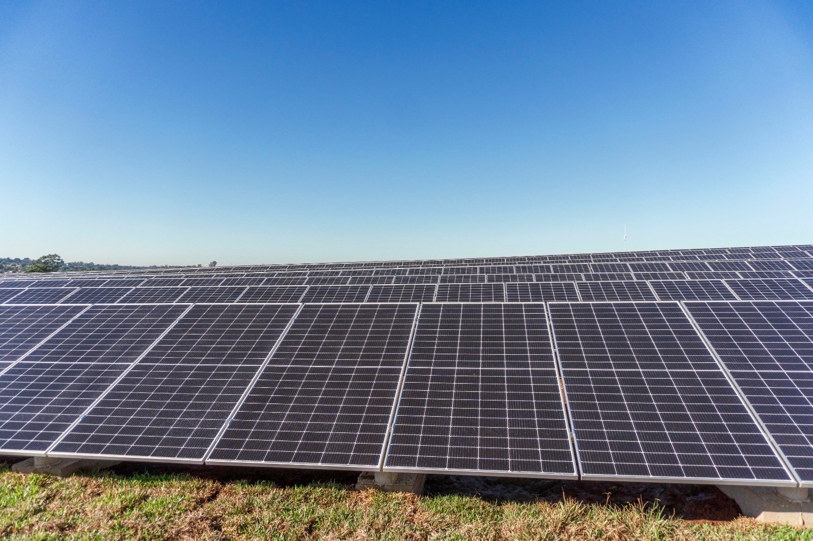 Destacan que el Parque Solar Fotovoltaico "Silicon Misiones" tiene aprobada la viabilidad ambiental y evalúan otros proyectos similares imagen-1