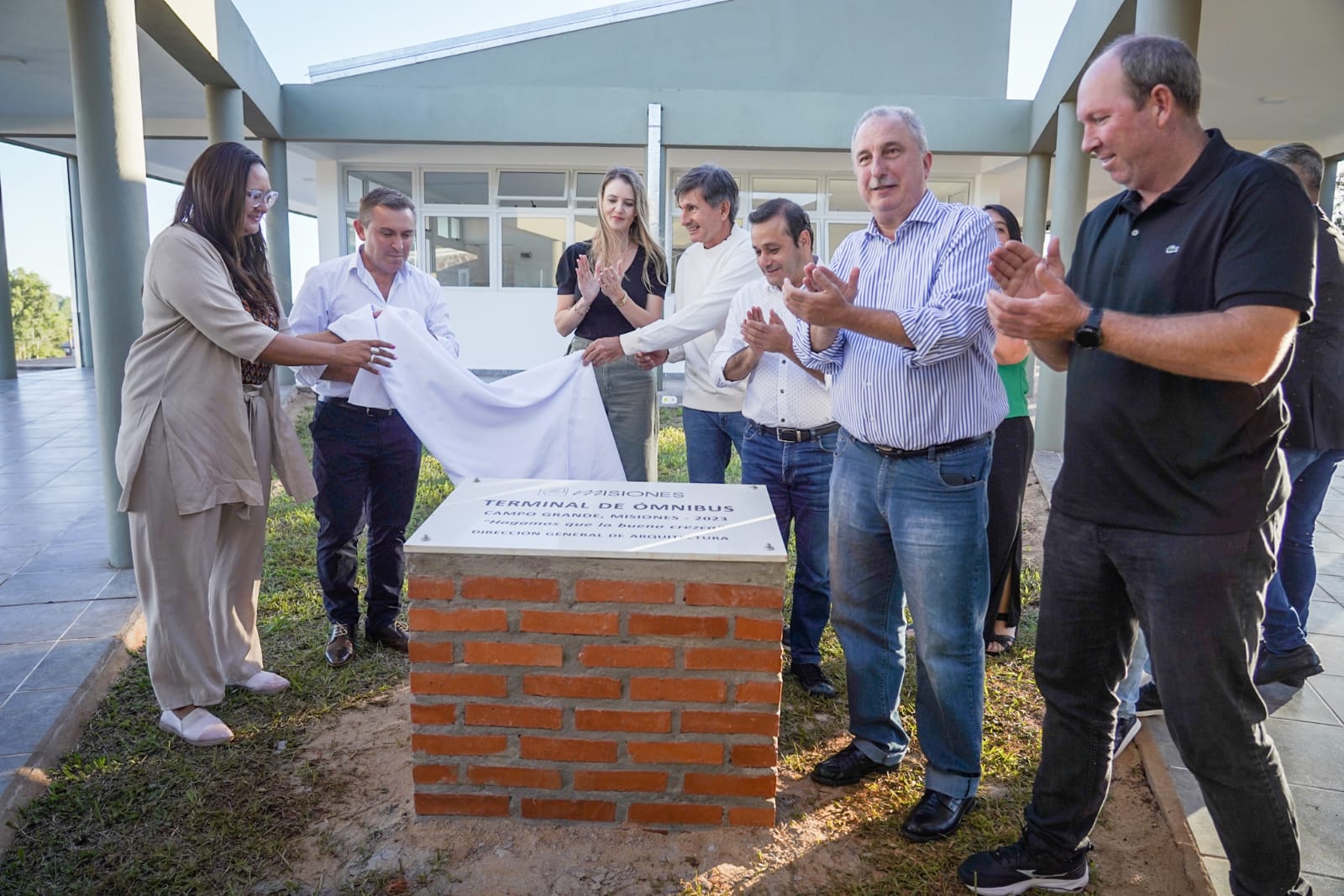 "El fin de la política es generar obras para la felicidad y crecimiento de la comunidad", dijo Passalacqua en Campo Grande imagen-1