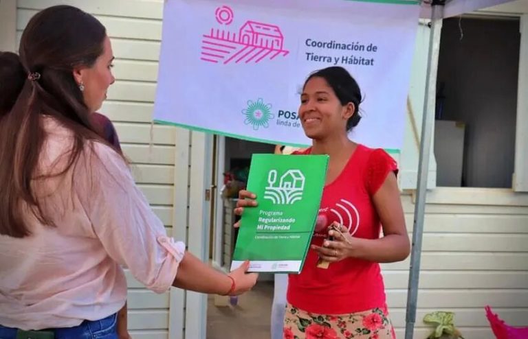 Asfaltado sobre la avenida Alem de Posadas: Más seguridad y mejor calidad de vida para los vecinos imagen-38