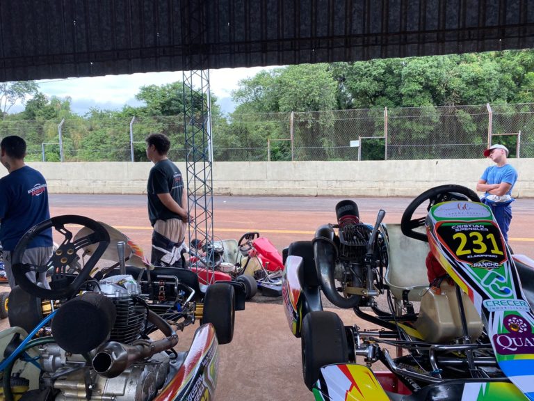 Karting: con 120 pilotos inscriptos arranca la temporada en Oberá imagen-25