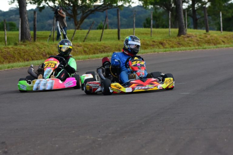 Karting: Oberá tuvo la clasificación de la primera fecha imagen-11