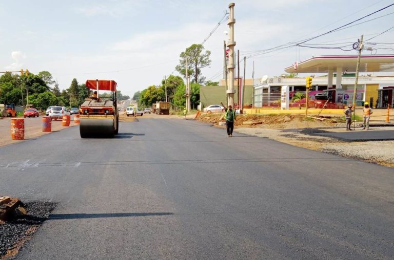 Travesía Urbana Posadas: calzada reducida por obras en avenida 147 casi Quaranta imagen-40