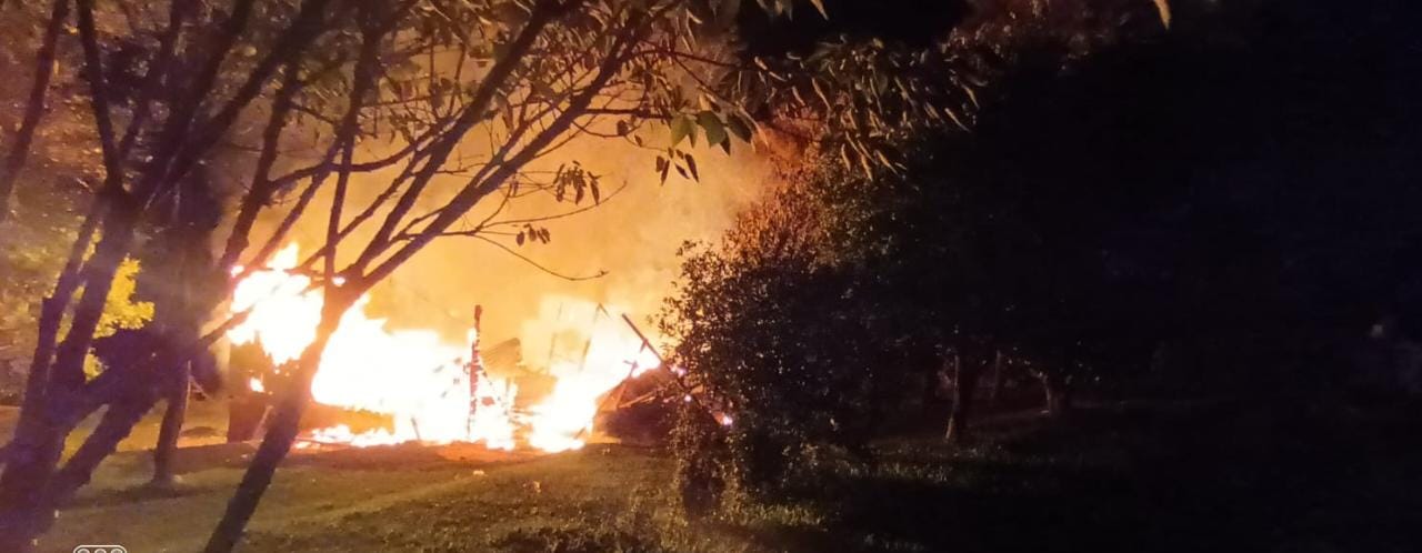 Incendio destruyó una casa en zona rural de Alba Posse imagen-2