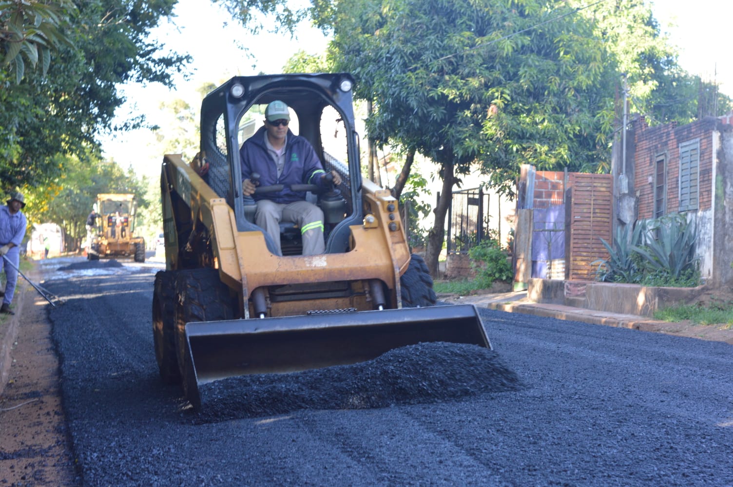 Mayor infraestructura, avanzan las obras de asfaltado en Parque Adam imagen-4
