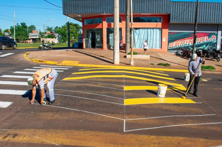 Seguridad vial: la avenida Fangio, con nueva demarcación horizontal imagen-7