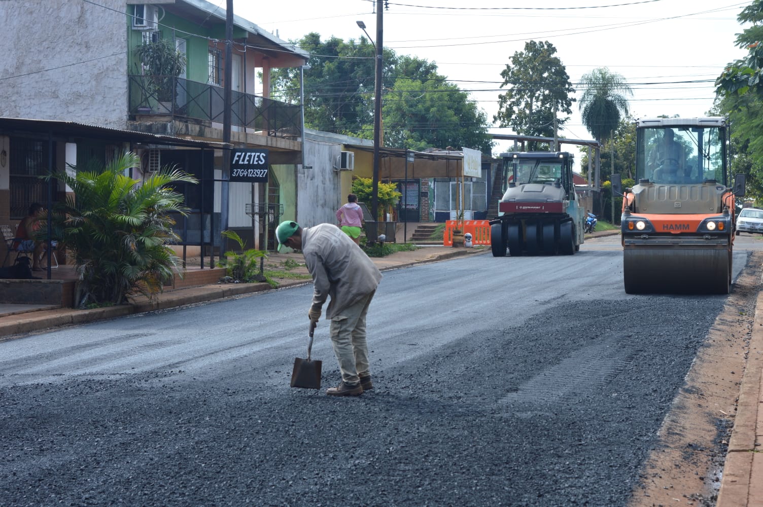 La Comuna avanza con el asfalto en calles de la Chacra 140 imagen-1