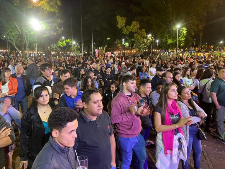 Multitudinaria fiesta en Oberá para celebrar la unidad imagen-35