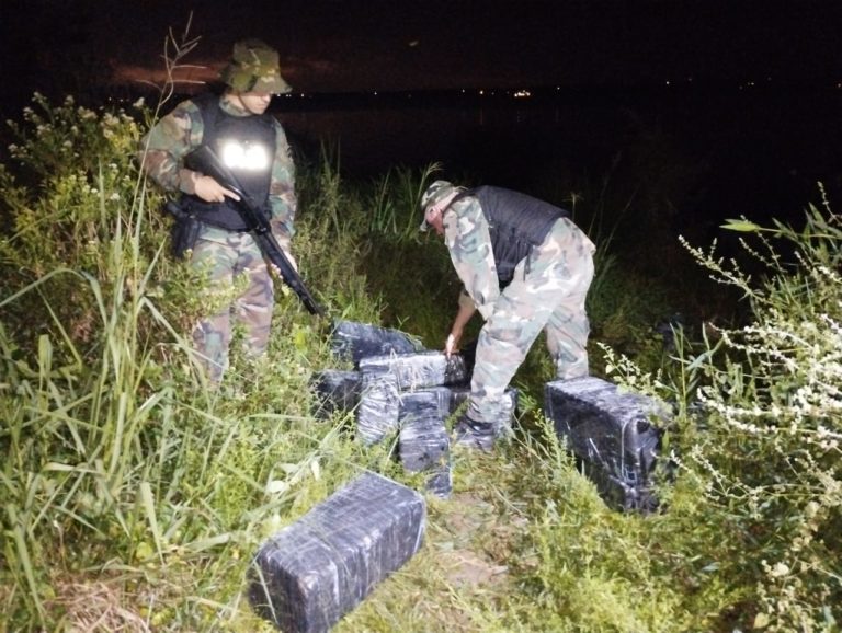 Prefectura secuestró 200 kilos de marihuana en Puerto Santa Ana: hay dos detenidos imagen-2