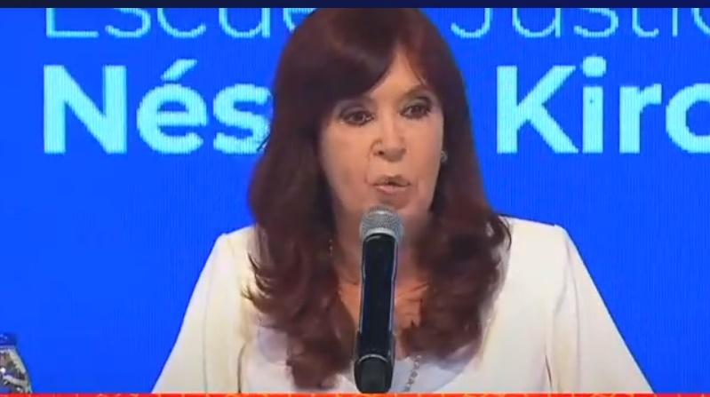 Cristina Kirchner, contra la dolarización: "Es la historia de la convertibilidad" imagen-1