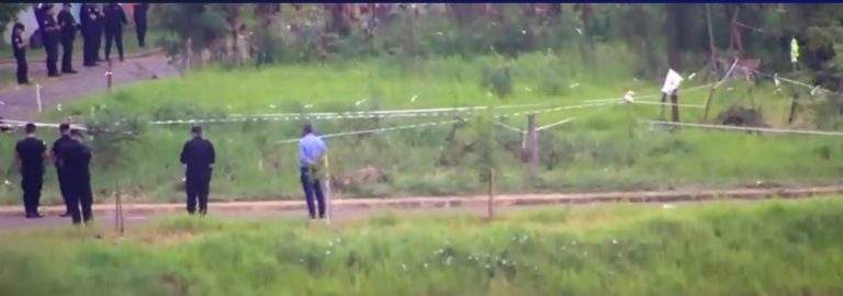 Un grupo de vecinos tomó un terreno baldío en la zona de A 3-2 y la Policía valló el predio para evitar más ingresos imagen-3