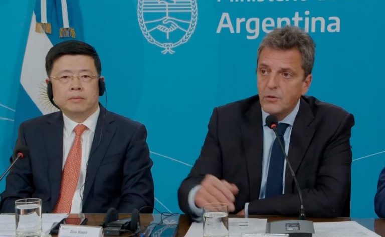 Argentina deja de pagar importaciones de China en dólares y pasa a yuanes imagen-39