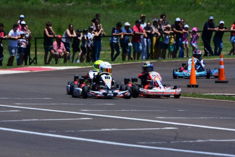 Karting: Posadas recibe la segunda fecha del Campeonato Misionero imagen-2