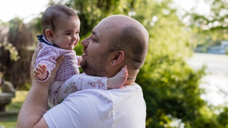 Comienzan a debatir la ampliación de la licencia por paternidad imagen-10