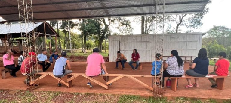 Agricultores del Paraje Tamanduá reclaman agua y arreglo del camino principal para no quedar aislados imagen-46