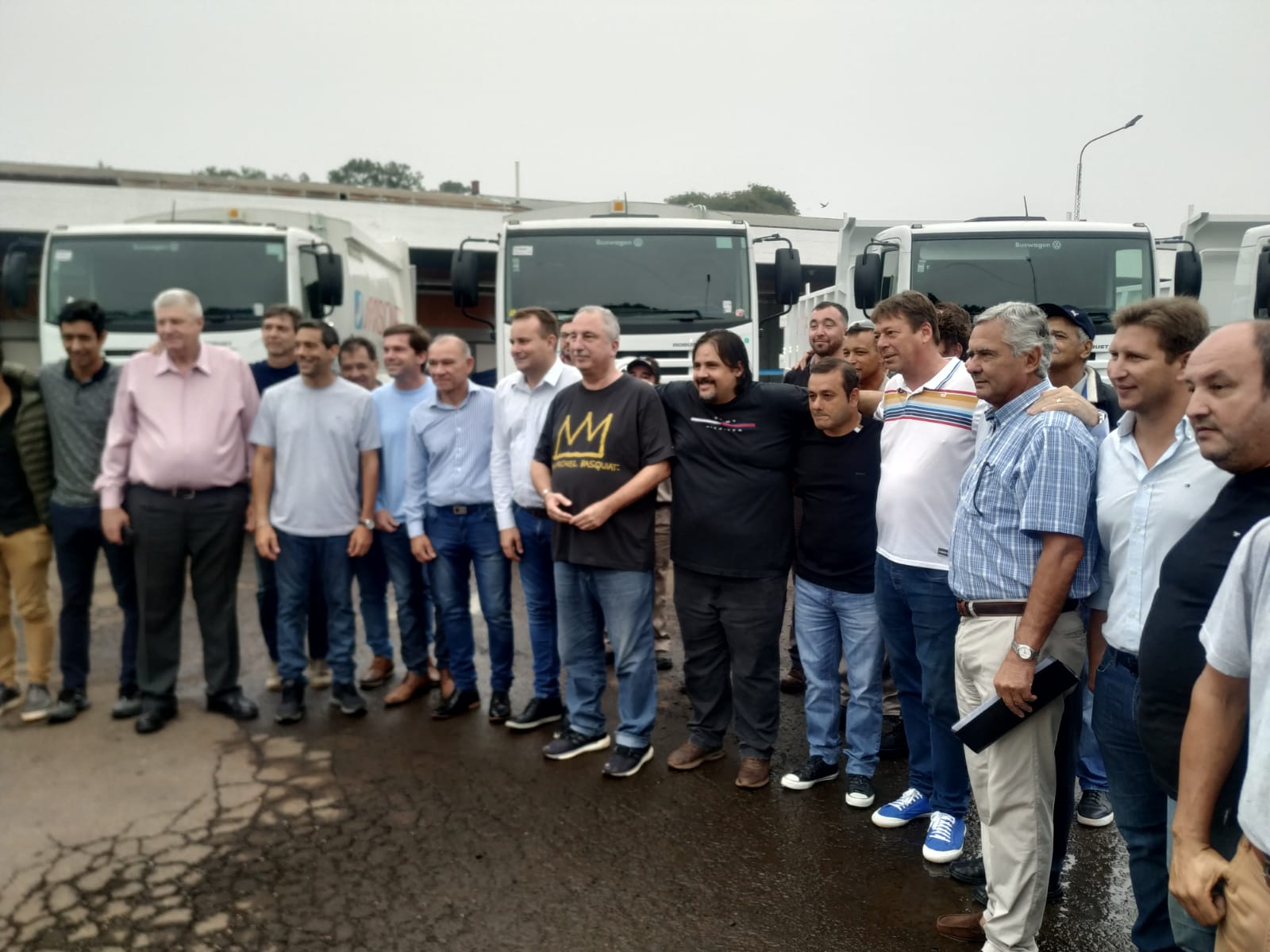 Municipios recibieron camiones en otro lote de entregas del Gobierno provincial sobre un total de 50 imagen-4