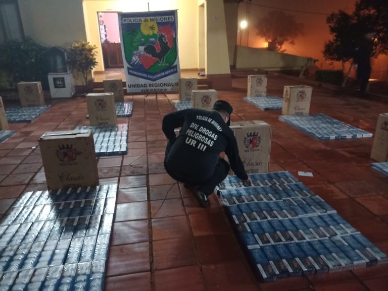 La Policía secuestró dos vehículos robados: uno de ellos cargado con 6.000 paquetes de cigarrillos de origen extranjero imagen-1